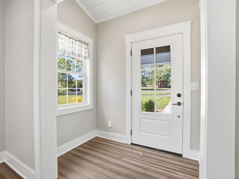 6275 Roundhead, New Vienna, OH 45159 Photo 7