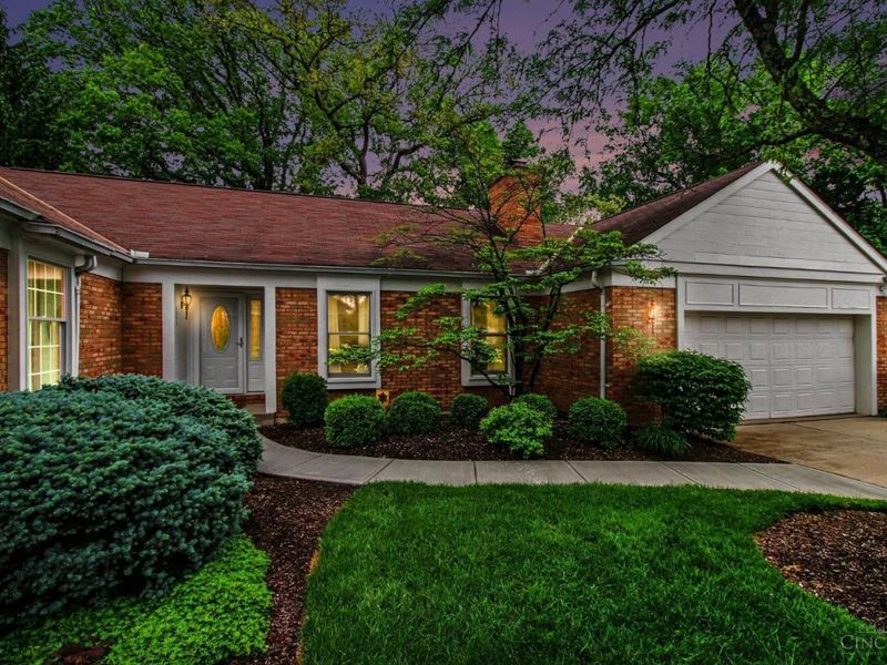 3080 Country Woods Lane, Green Township, OH 45248 Photo 1