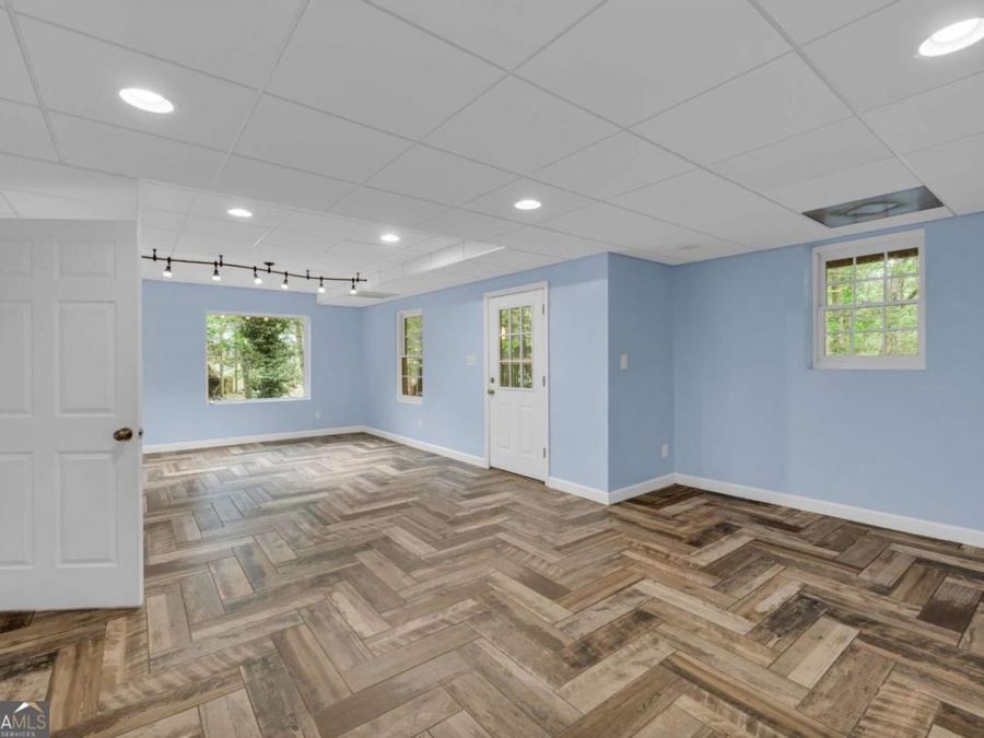 Property Image 60