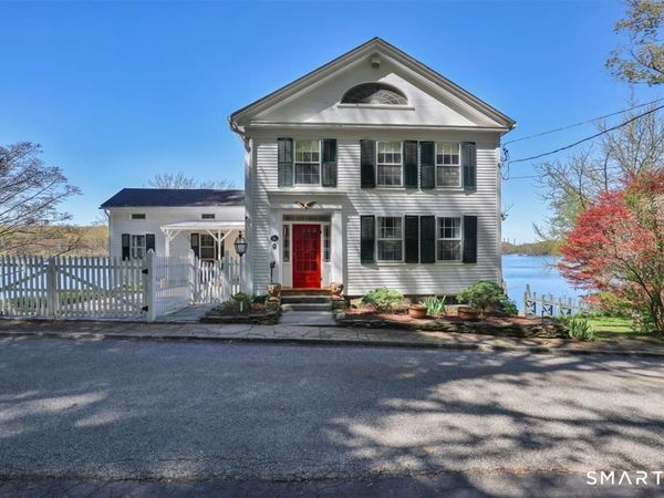 30 Knowles, East Hampton, CT 06424