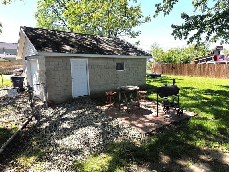 2339 Lenore Avenue, Columbus, OH 43204 Photo 2