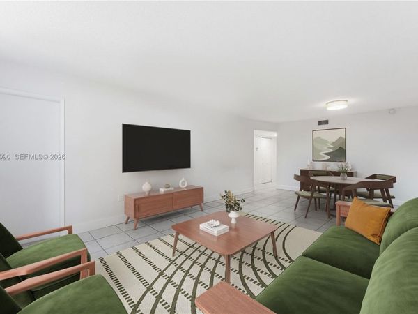 10852 N Kendall Dr, Unit 312, Miami, FL 33176
