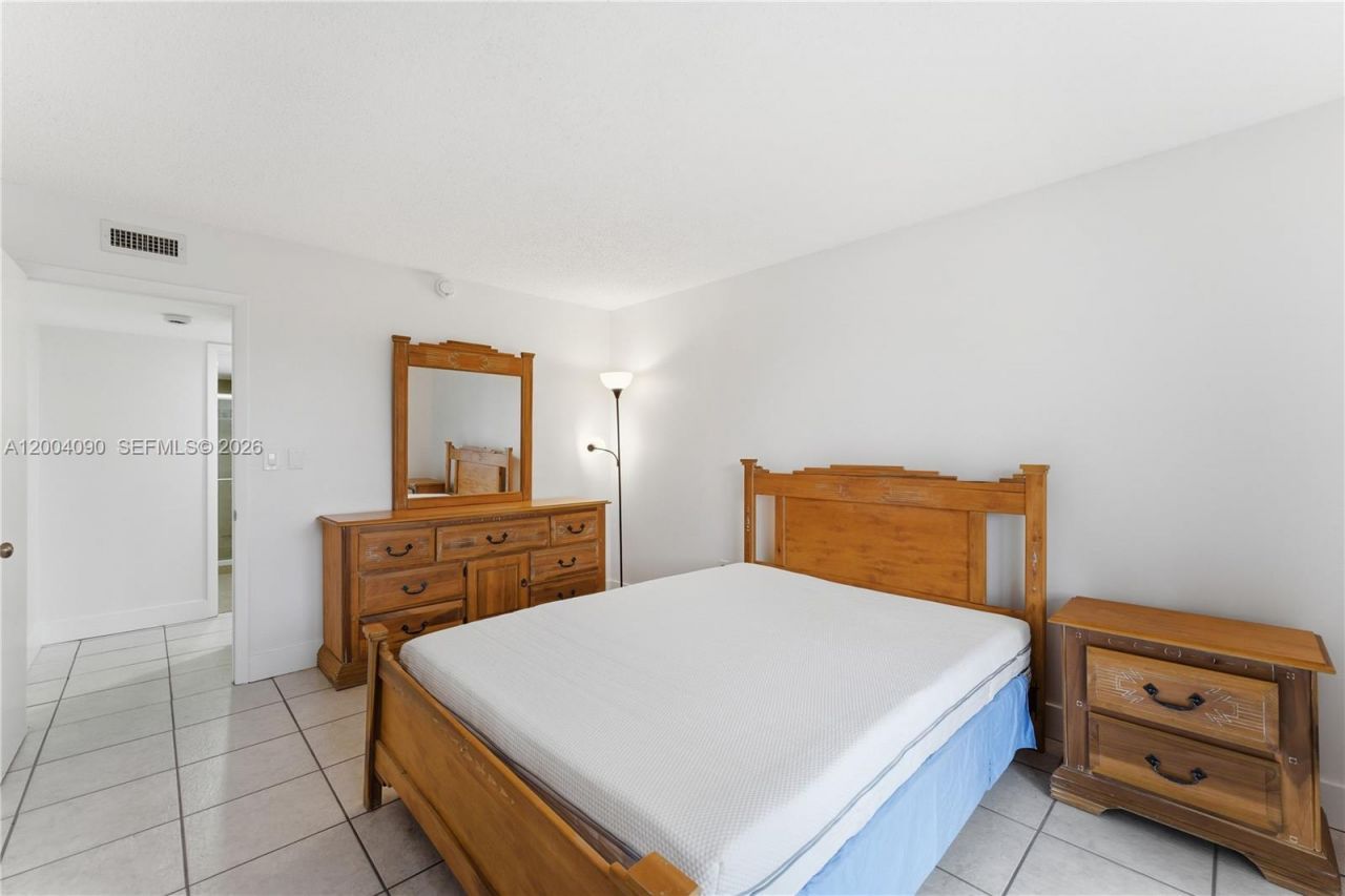 10852 N Kendall Dr , Unit 312, Miami, FL 33176 Photo