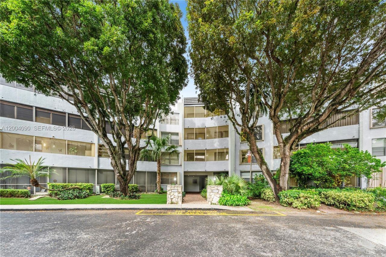 10852 N Kendall Dr , Unit 312, Miami, FL 33176 Photo