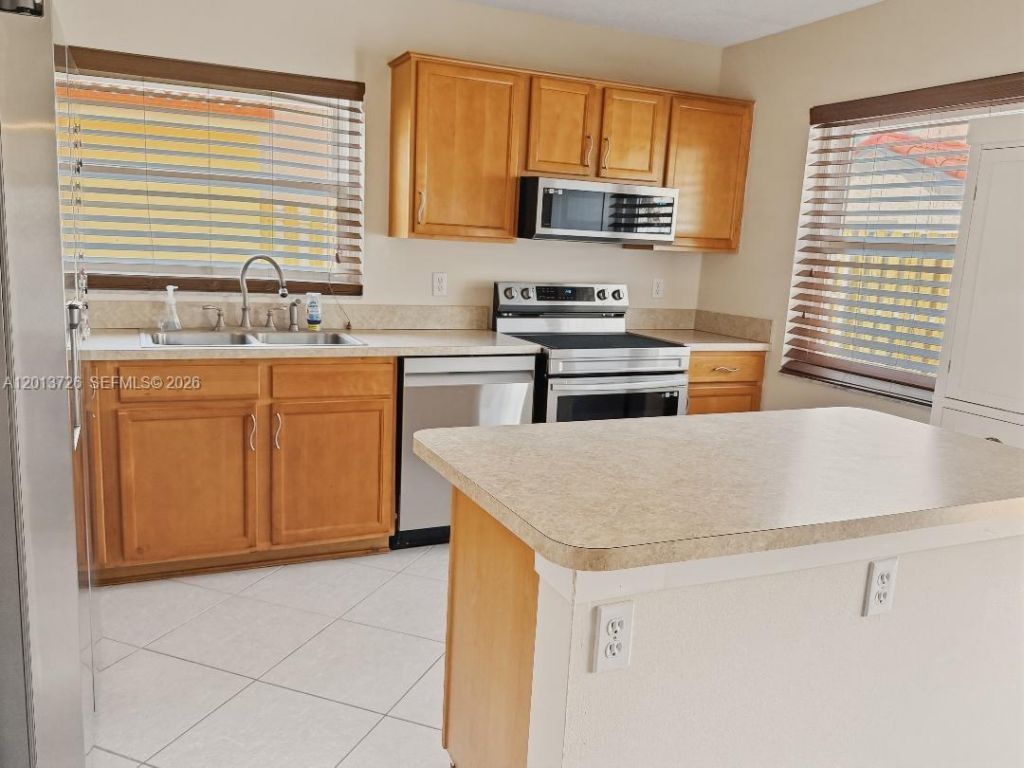 6001 NW 43rd Ter, Coconut Creek, FL 33073 Photo