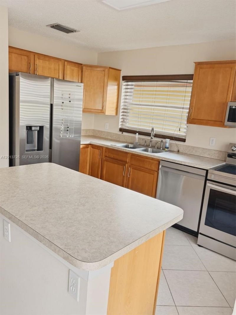 6001 NW 43rd Ter, Coconut Creek, FL 33073 Photo