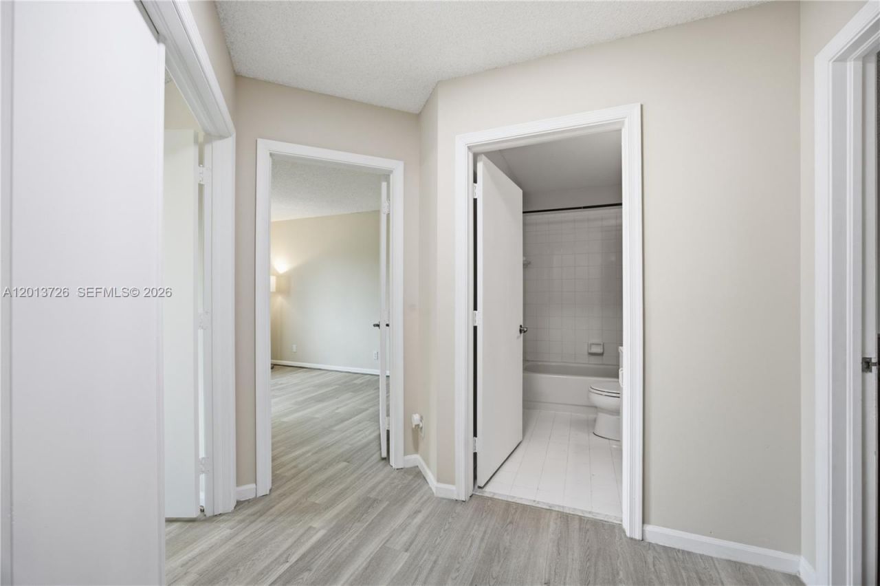 6001 NW 43rd Ter, Coconut Creek, FL 33073 Photo