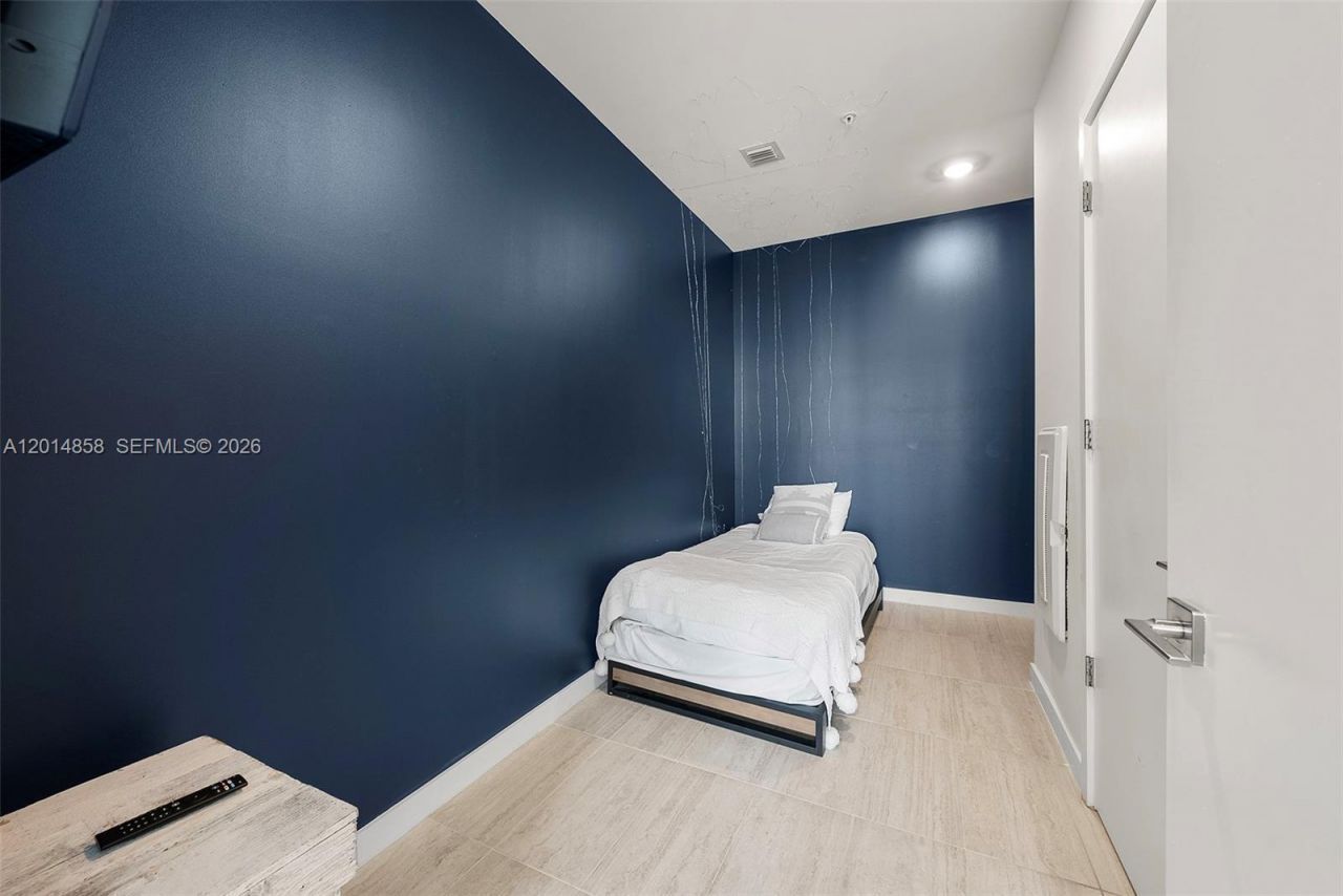 3900 Biscayne Blvd, Unit PH1220, Miami, FL 33137 Photo