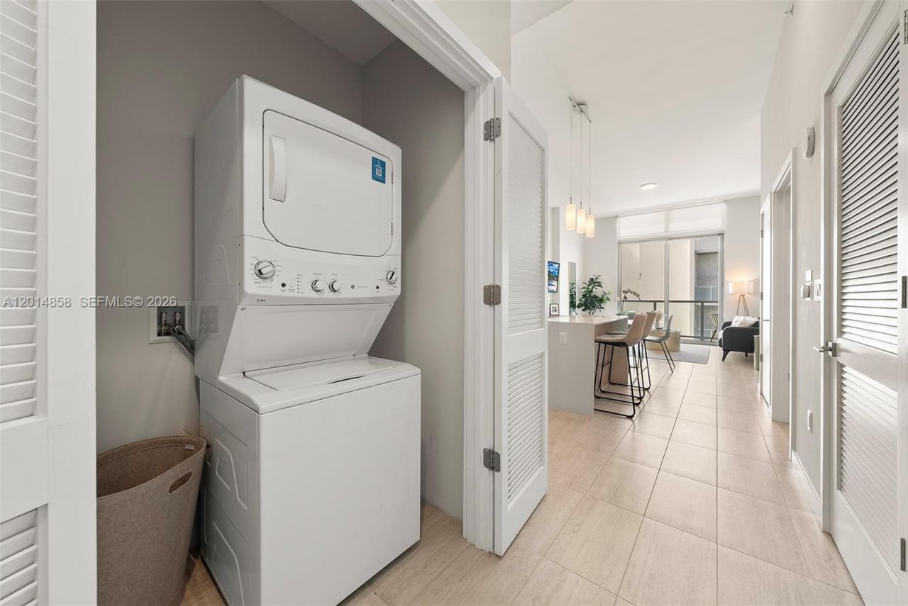 3900 Biscayne Blvd, Unit PH1220, Miami, FL 33137 Photo
