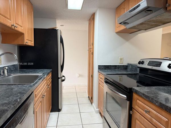 4381 W Mcnab Rd , Unit 15, Pompano Beach, FL 33069
