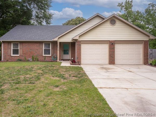 6729 Pacific Avenue, Fayetteville, NC 28314