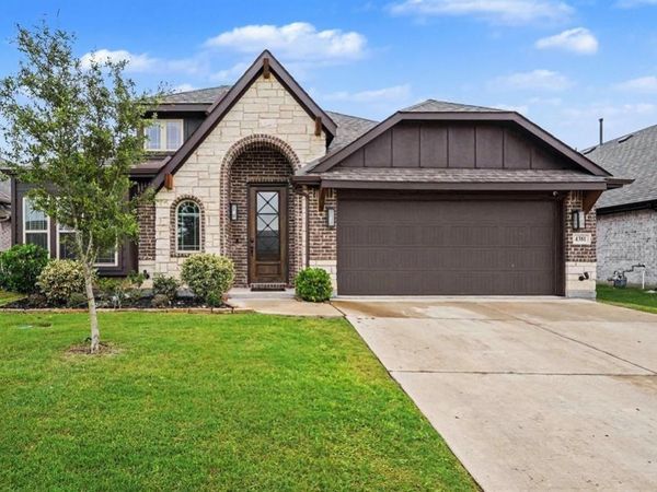 4381 Sun Meadow Drive , Joshua, TX 76058