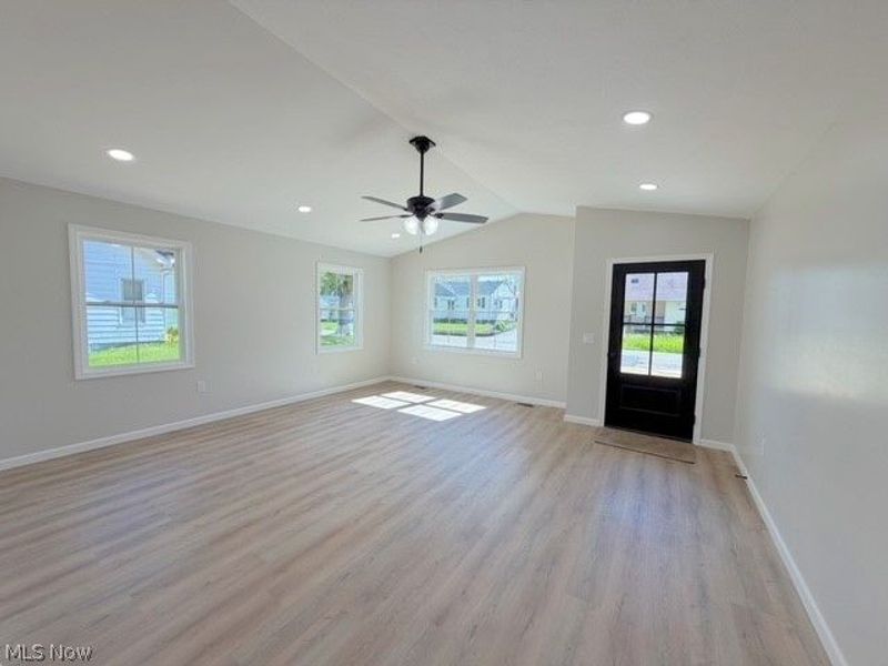 315 N Plum Street, Gnadenhutten, OH 44629 Photo 4