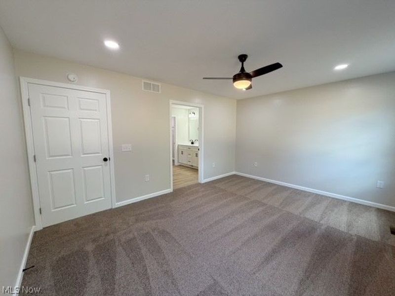315 N Plum Street, Gnadenhutten, OH 44629 Photo 9