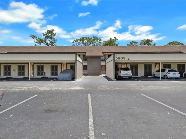 5809 Rattlesnake Hammock RD, Unit 104, NAPLES, FL 34108