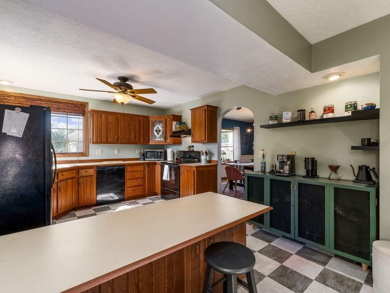 300 Oak Street, Baltimore, OH 43105 Photo 21