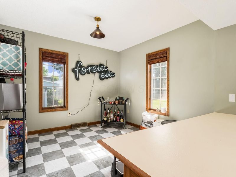 300 Oak Street, Baltimore, OH 43105 Photo 28