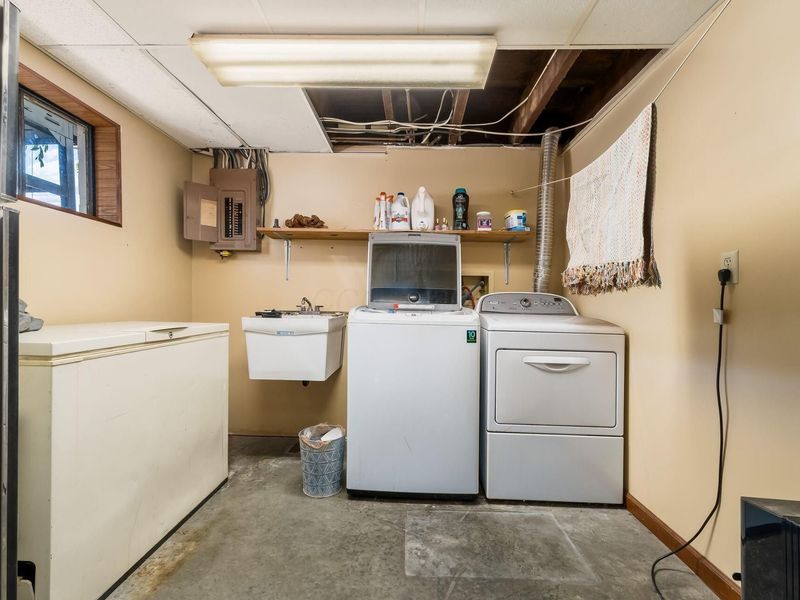 300 Oak Street, Baltimore, OH 43105 Photo 46