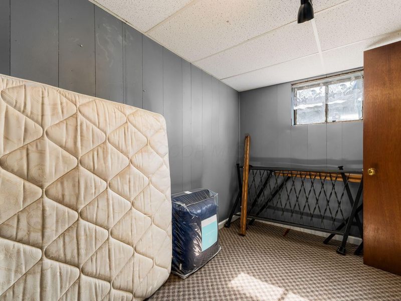 300 Oak Street, Baltimore, OH 43105 Photo 47