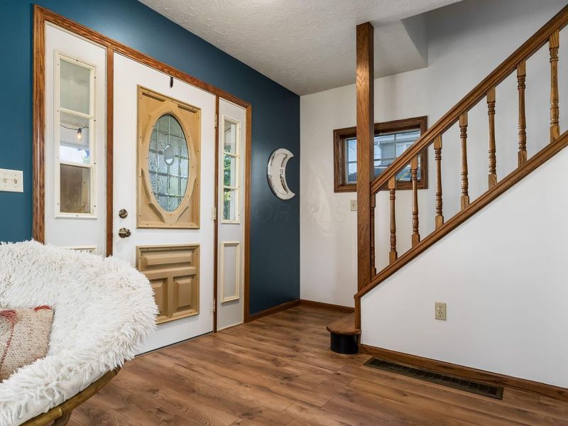 300 Oak Street, Baltimore, OH 43105 Photo 8