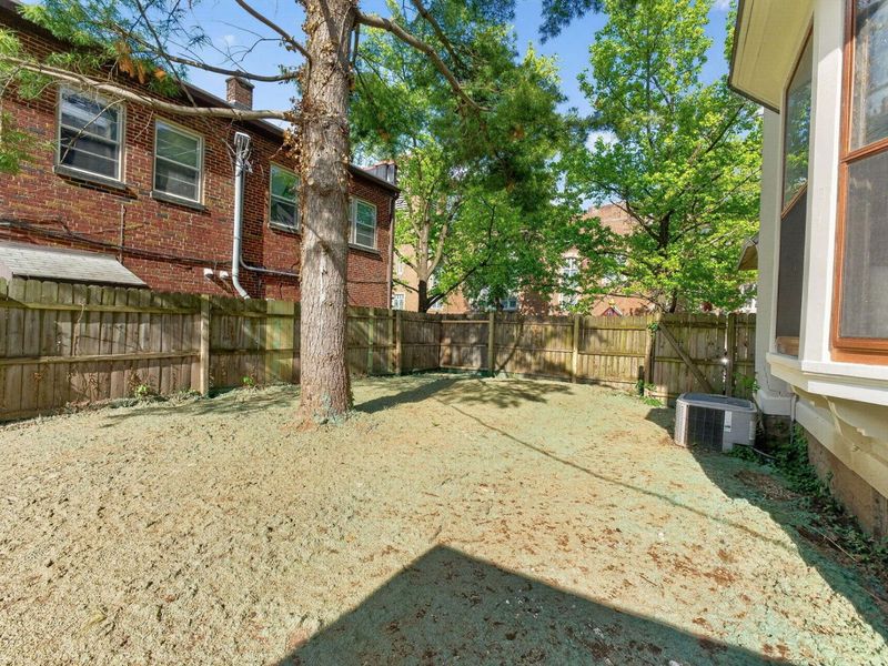 1387 Forsythe Avenue , Columbus, OH 43201 Photo 59