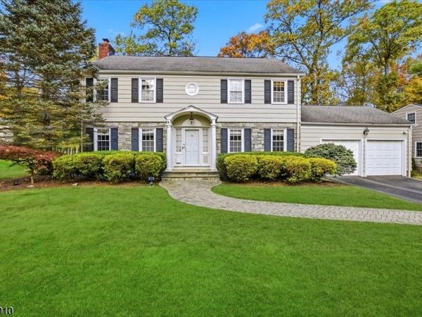 105 Tennyson Dr, Millburn, NJ 07078