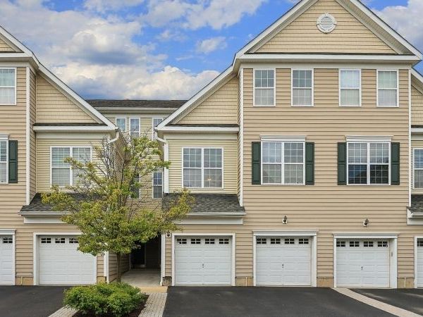7 Patriots Path, South Bound Brook, NJ 08880