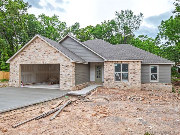 18855 W Hunters Court , Park Hill, OK 74451