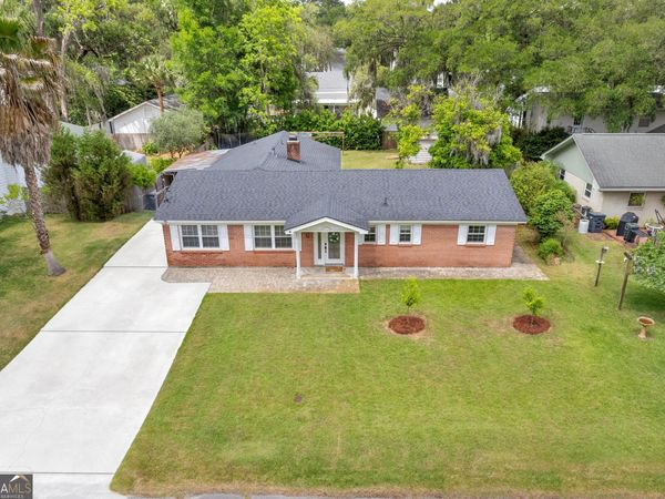 52 Romney Place, Savannah, GA 31406
