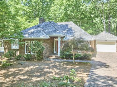 100 Ironwoods Drive, Chapel Hill, NC 27516
