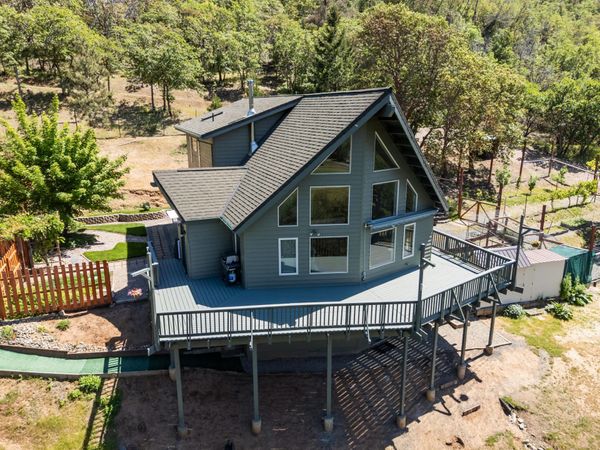 1050 Humbug Creek Road, Applegate, OR 97530