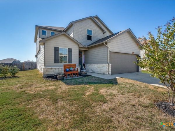 1390 Rios Bend Drive, New Braunfels, TX 78130