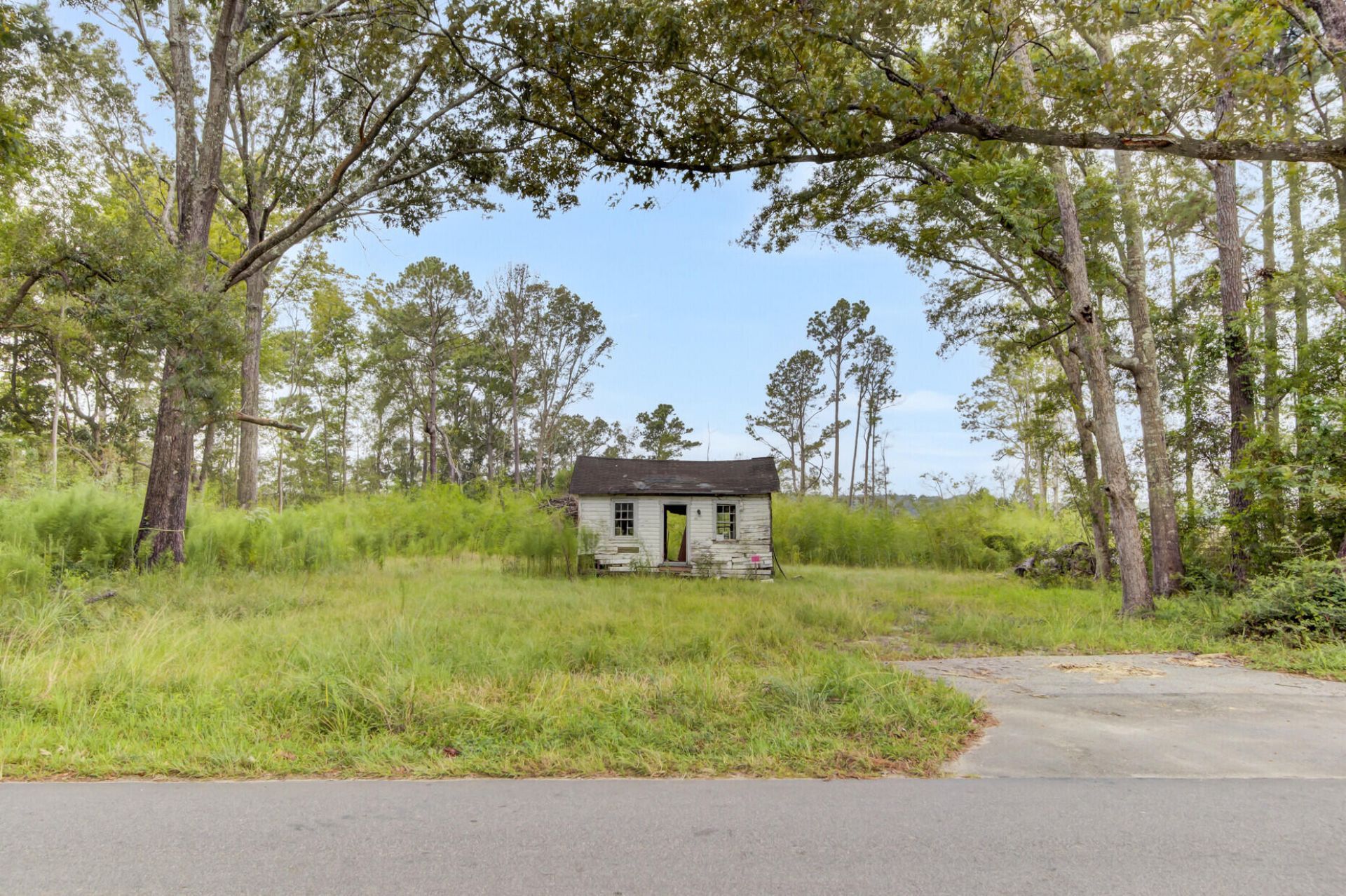 791 Hughes Road Photo 12