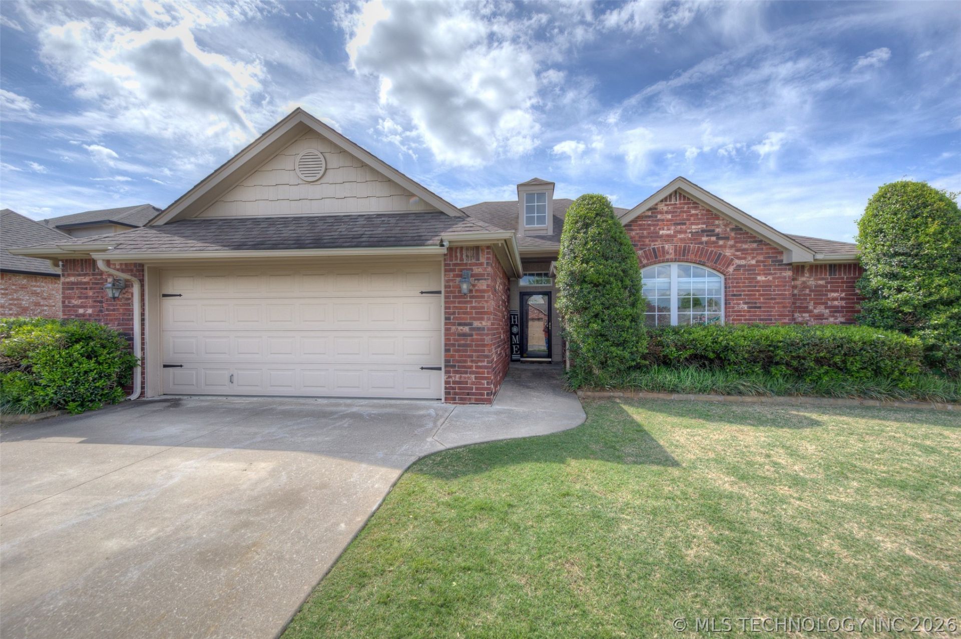 10300 E 97th Court North , Owasso, OK 74055 Main Photo