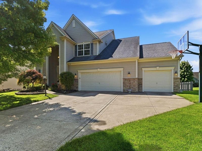 8877 Woodside Street , Canal Winchester, OH 43110 Photo 1