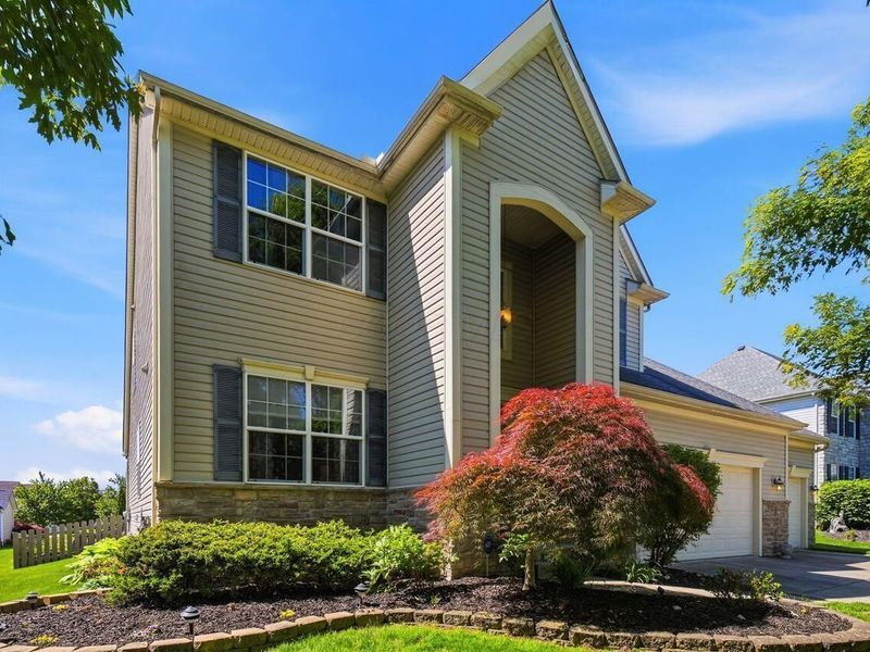 8877 Woodside Street, Canal Winchester, OH 43110 Photo 3