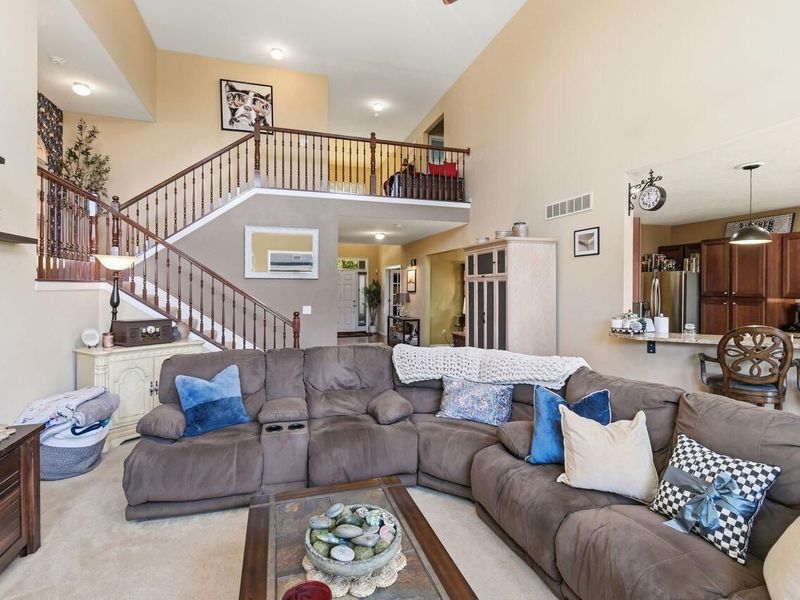 8877 Woodside Street , Canal Winchester, OH 43110 Photo 9