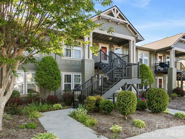 1704 Deermouse Way, Hendersonville, NC 28792