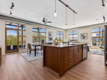 2845 Colfax Avenue S, Unit W402, Minneapolis, MN 55408