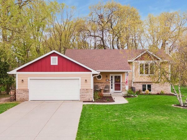 4174 Kaitlin Drive, Vadnais Heights, MN 55127