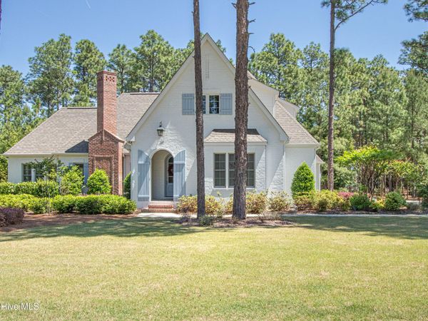 117 Chanticleer Drive, Pinehurst, NC 28374