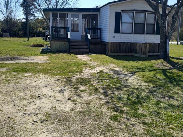146 Oscar Edens Road , Hampstead, NC 28443