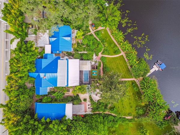 3203 E YUKON STREET , TAMPA, FL 33604