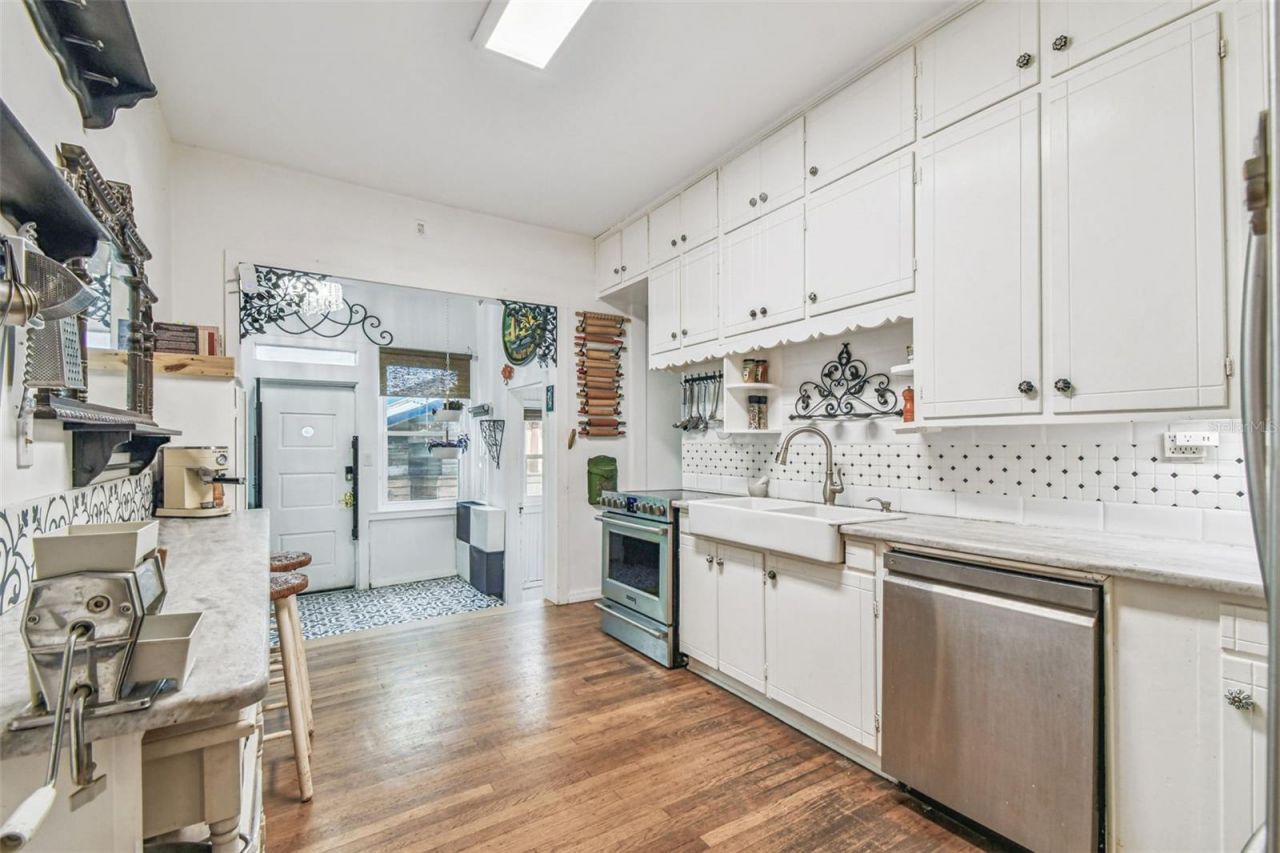 3203 E Yukon Street , Tampa, FL 33604 Photo