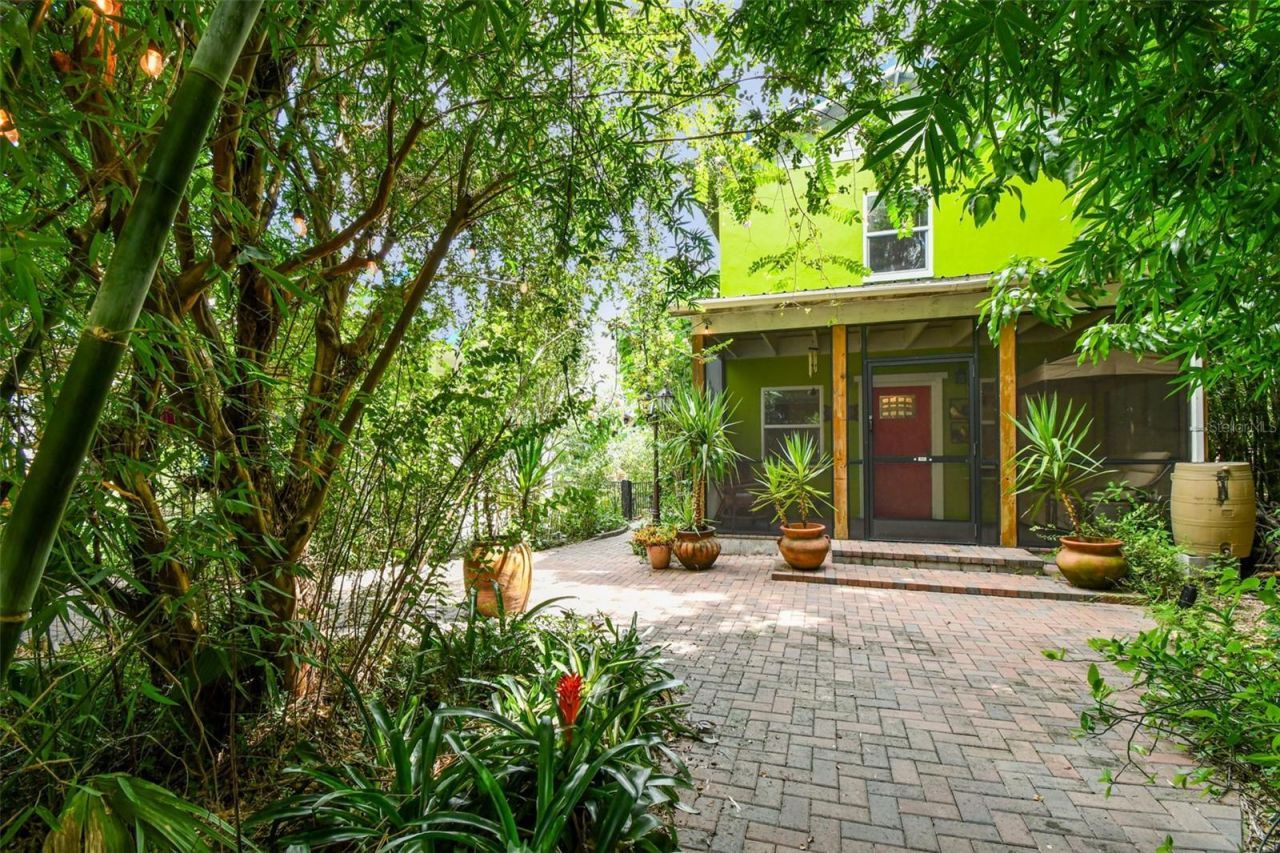 3203 E Yukon Street , Tampa, FL 33604 Photo