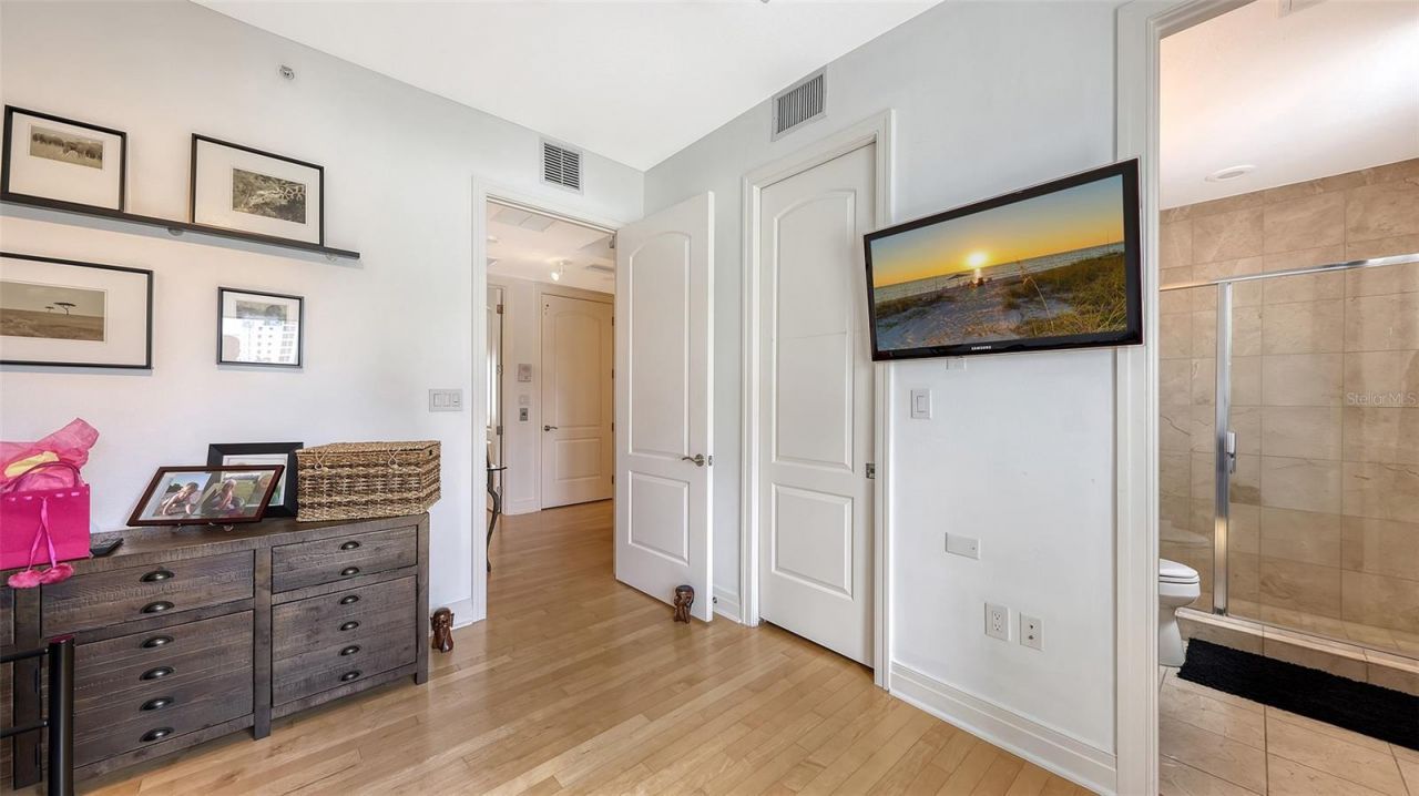 235 Cocoanut Avenue , Unit 128E, Sarasota, FL 34236 Photo