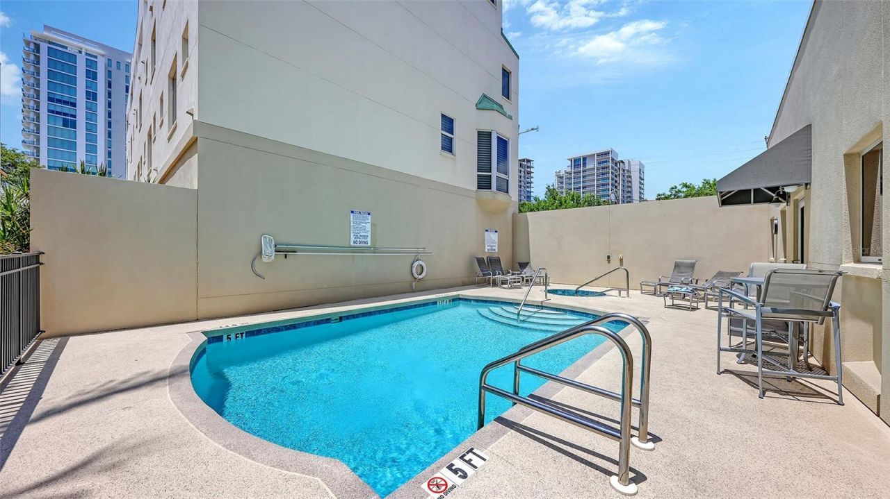 235 Cocoanut Avenue , Unit 128E, Sarasota, FL 34236 Photo