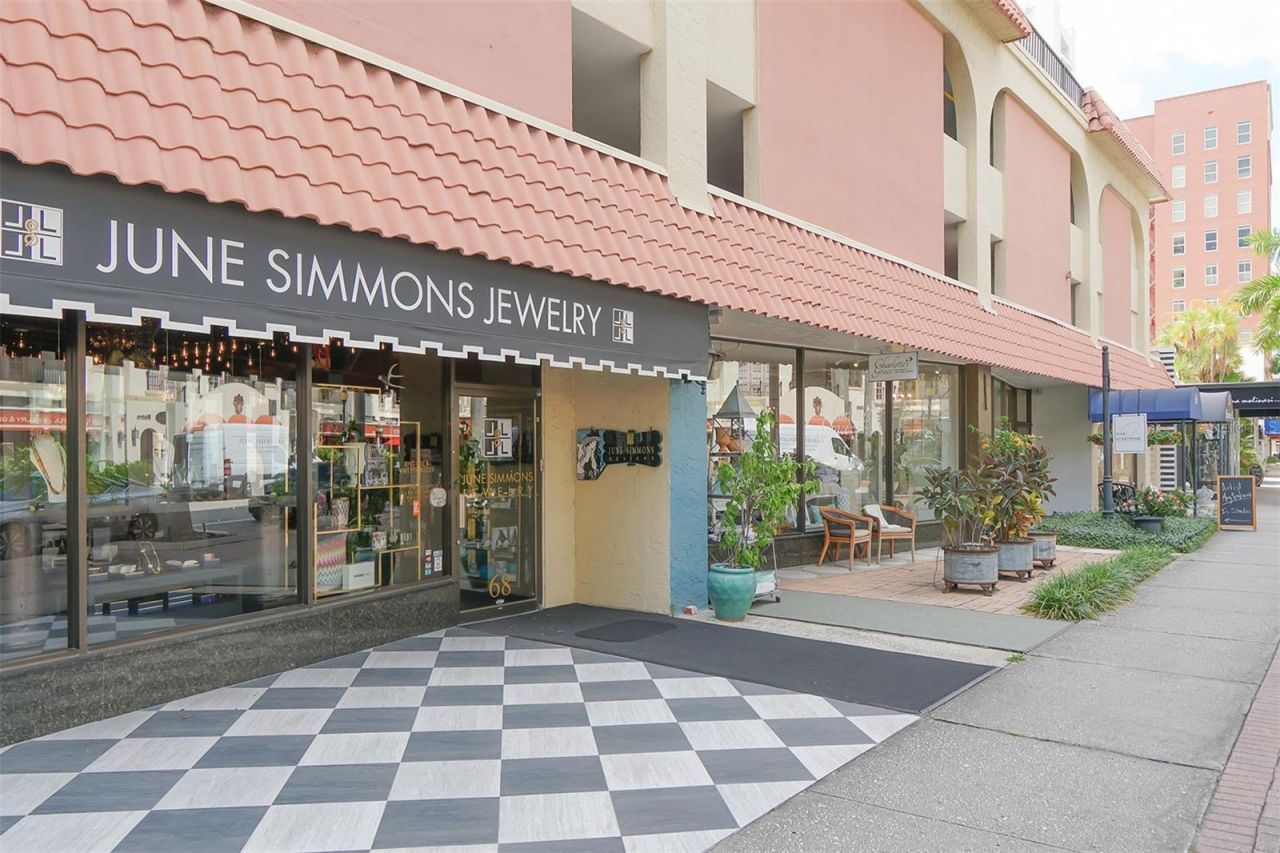 235 Cocoanut Avenue , Unit 128E, Sarasota, FL 34236 Photo