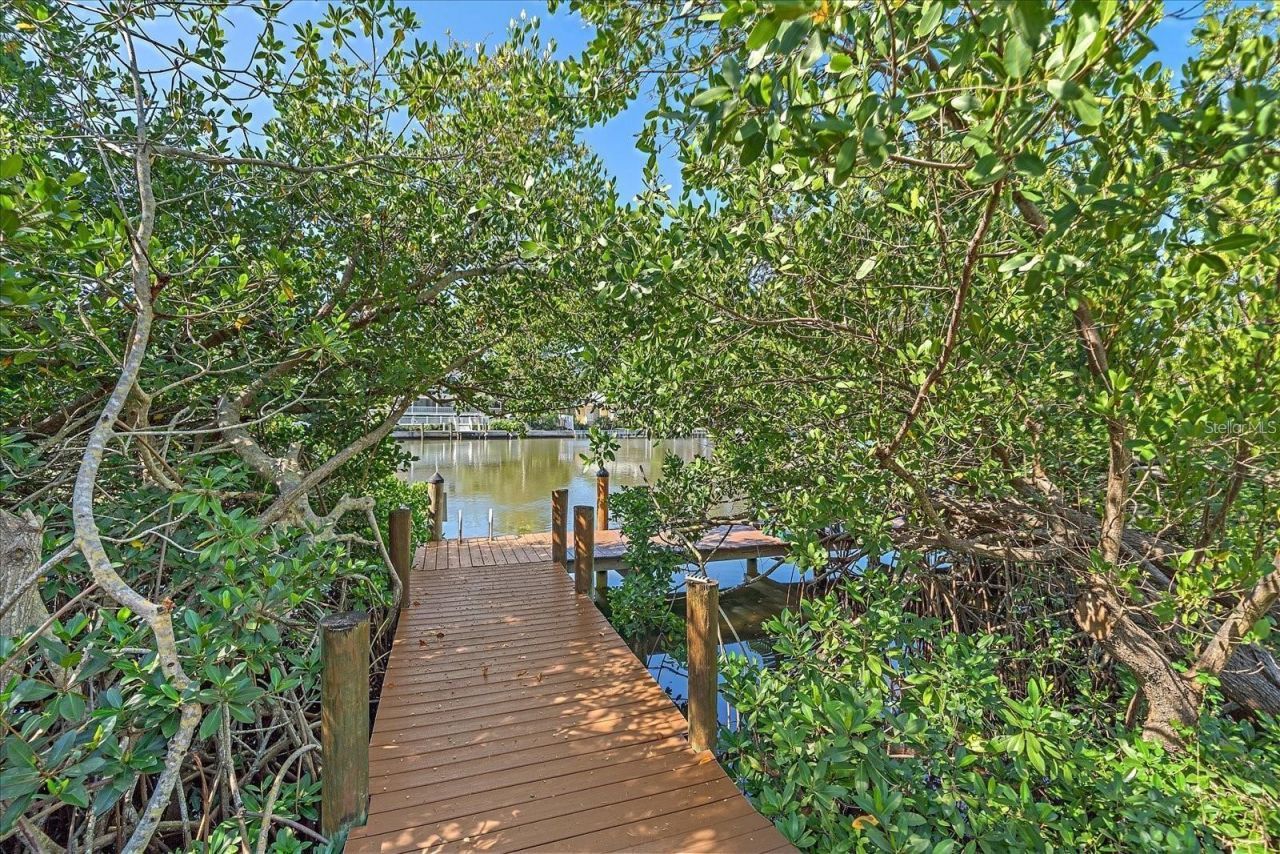 850 S Tamiami Trail , Unit 506, Sarasota, FL 34236 Photo