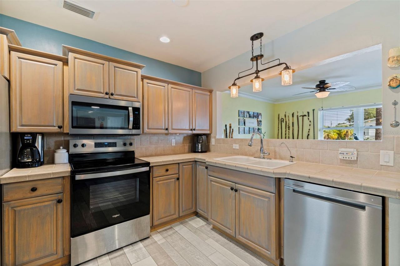 3767 25th Avenue N, Saint Petersburg, FL 33713 Photo